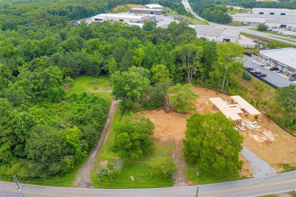 3275 Smithtown Road