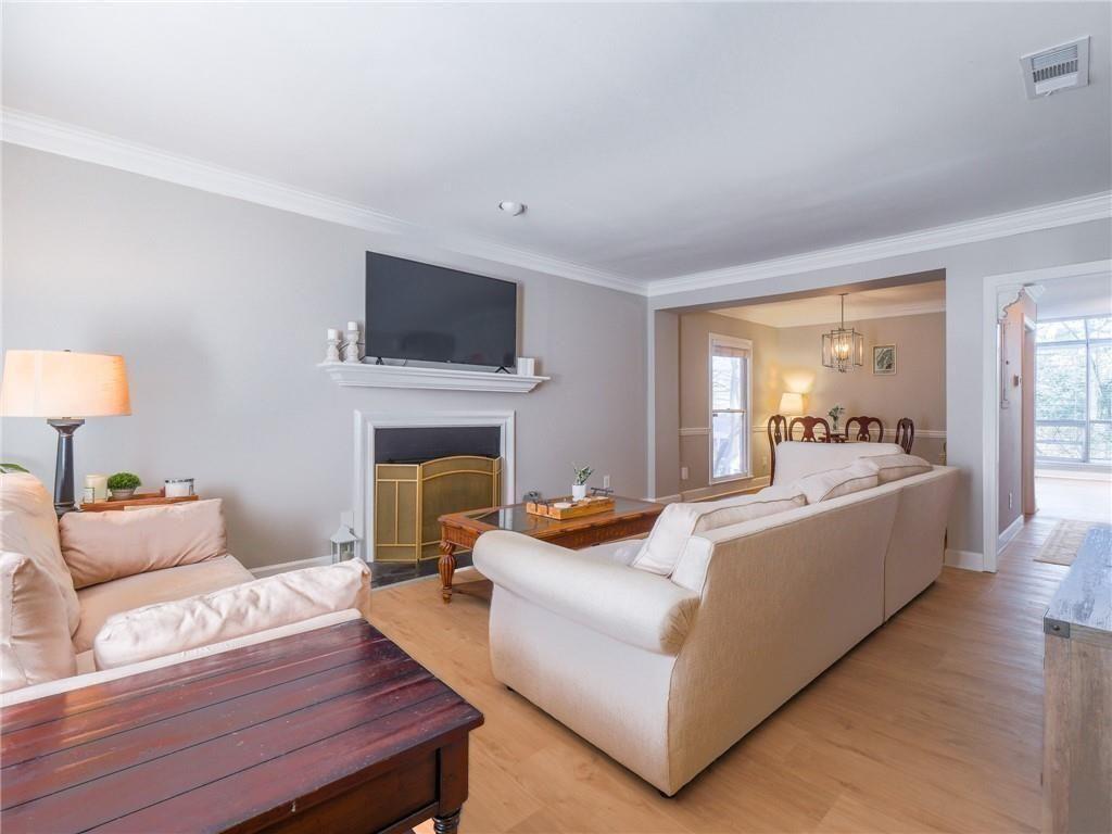 7500 Roswell Road 58