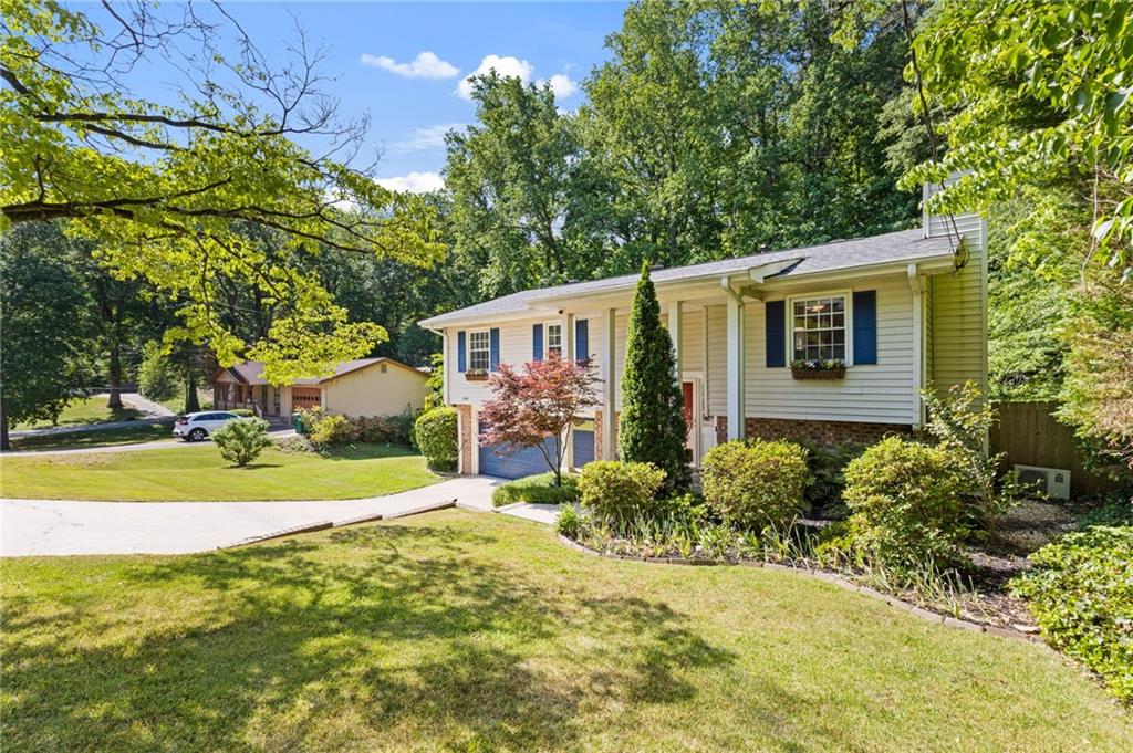 2148 Nancy Circle SE