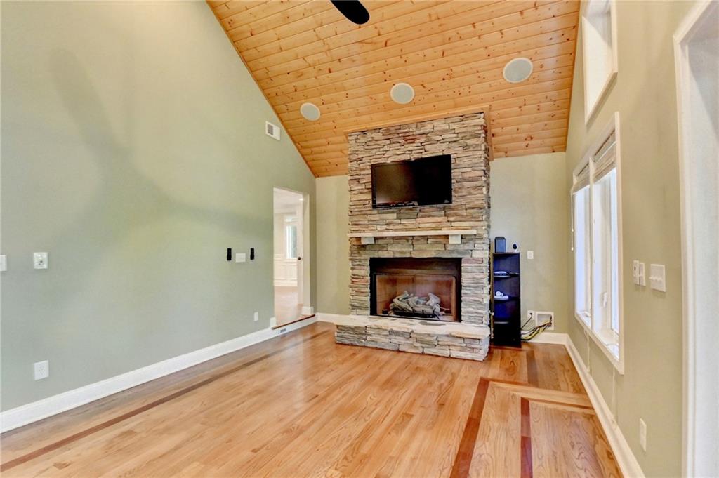 975 Timber Lake Trail, Cumming, Georgia image 18