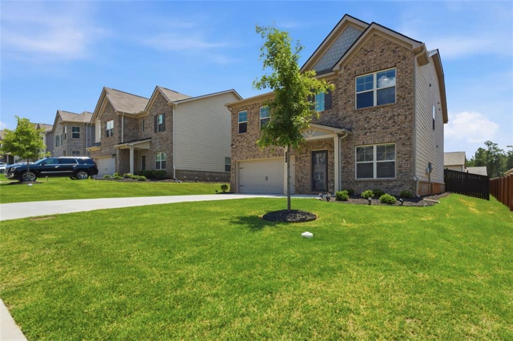 784 Lakehaven Lane