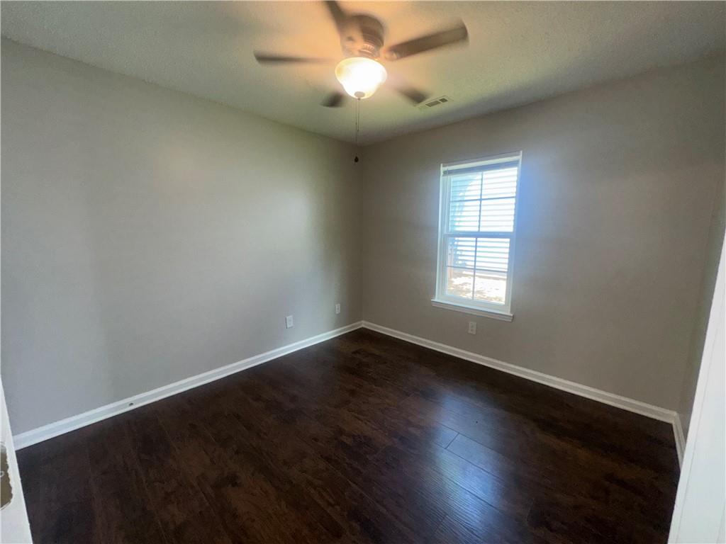 4016 Meadow Glen Way, Fairburn, Georgia image 24