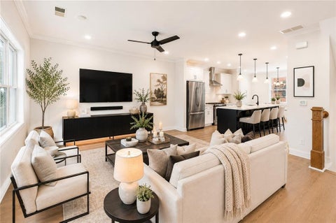 Townhouse For Sale - 1919 Deco Drive<br/> Kennesaw, GA 30144