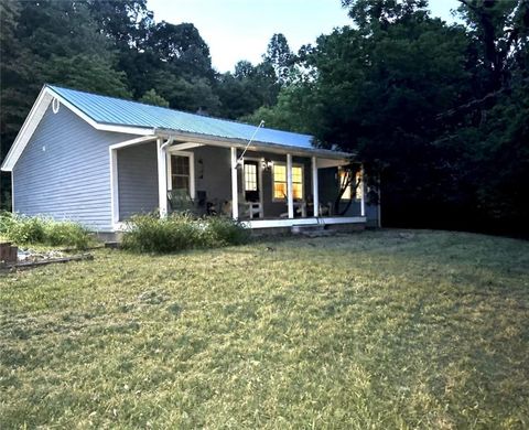 Homes For Sale - 391 Rose Petal Lane<br/> Ellijay, GA 30540