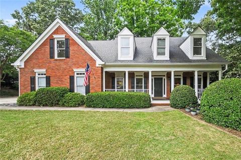 Homes For Sale - 2737 Duncans View Trace<br/> Buford, GA 30519