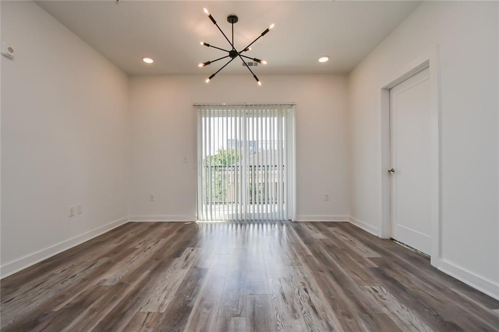 525 Parkway Drive NE 220