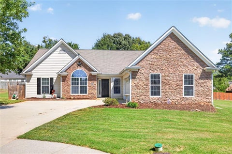 Homes For Sale - 3526 Wimberly Cove Trace<br/> Dacula, GA 30019