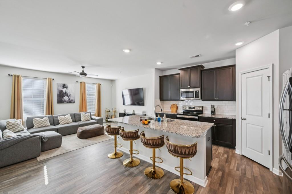 1300 Sweetbriar Circle