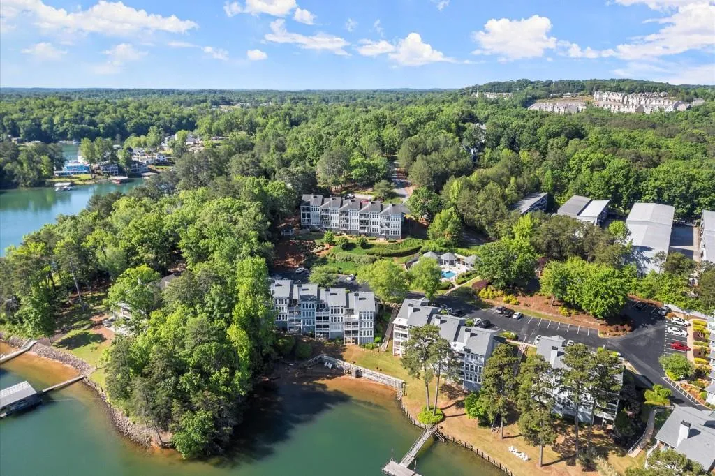 Cumming, Georgia 30041, United States, 2 Bedrooms Bedrooms, ,2 BathroomsBathrooms,Residential,Active,128753