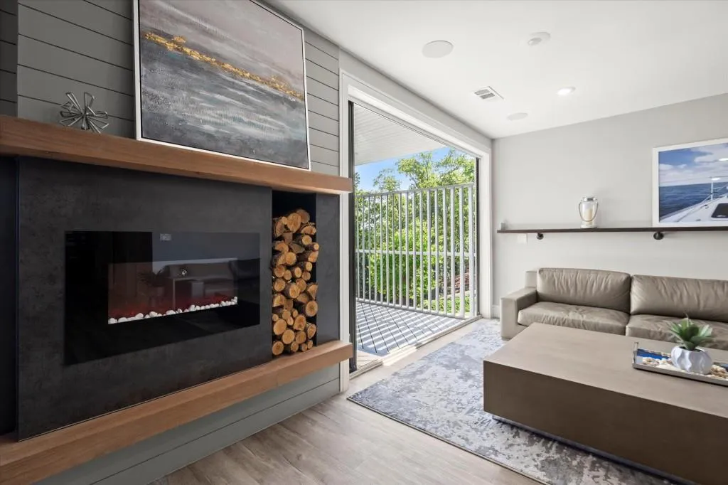 Cumming, Georgia 30041, United States, 2 Bedrooms Bedrooms, ,2 BathroomsBathrooms,Residential,Active,128753