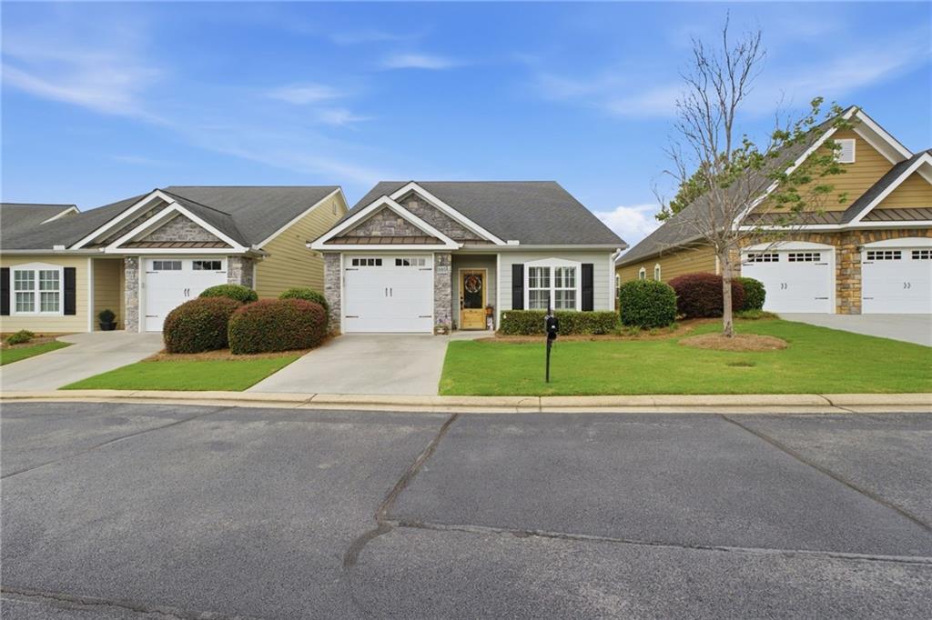 105 Maplecrest Lane SE