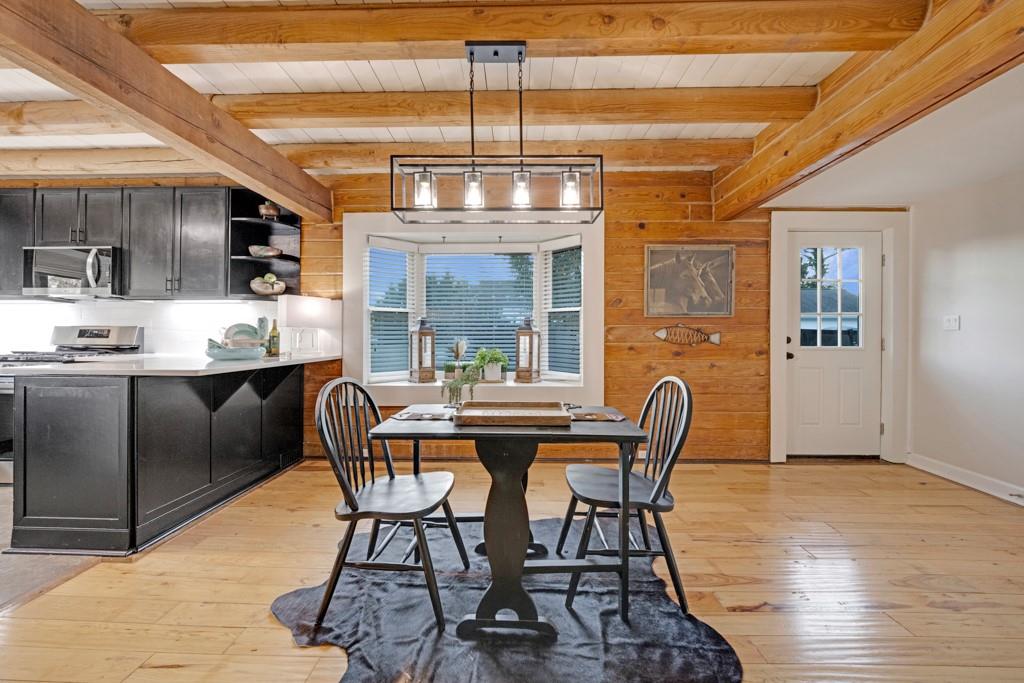 Victoria Cottages - Residential