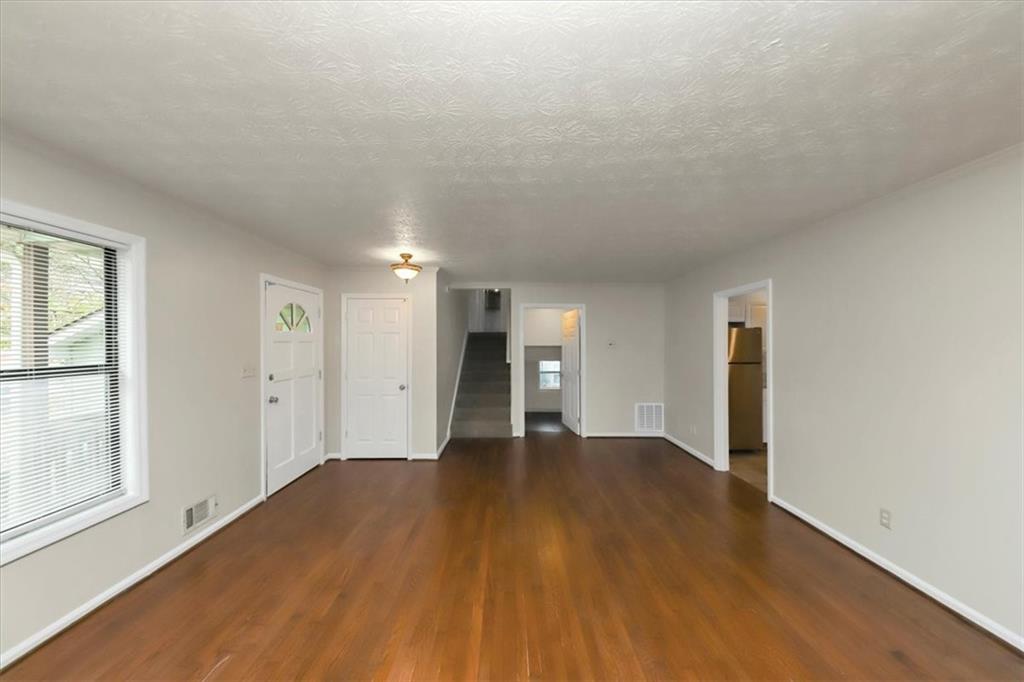 4027 Evelyn Drive