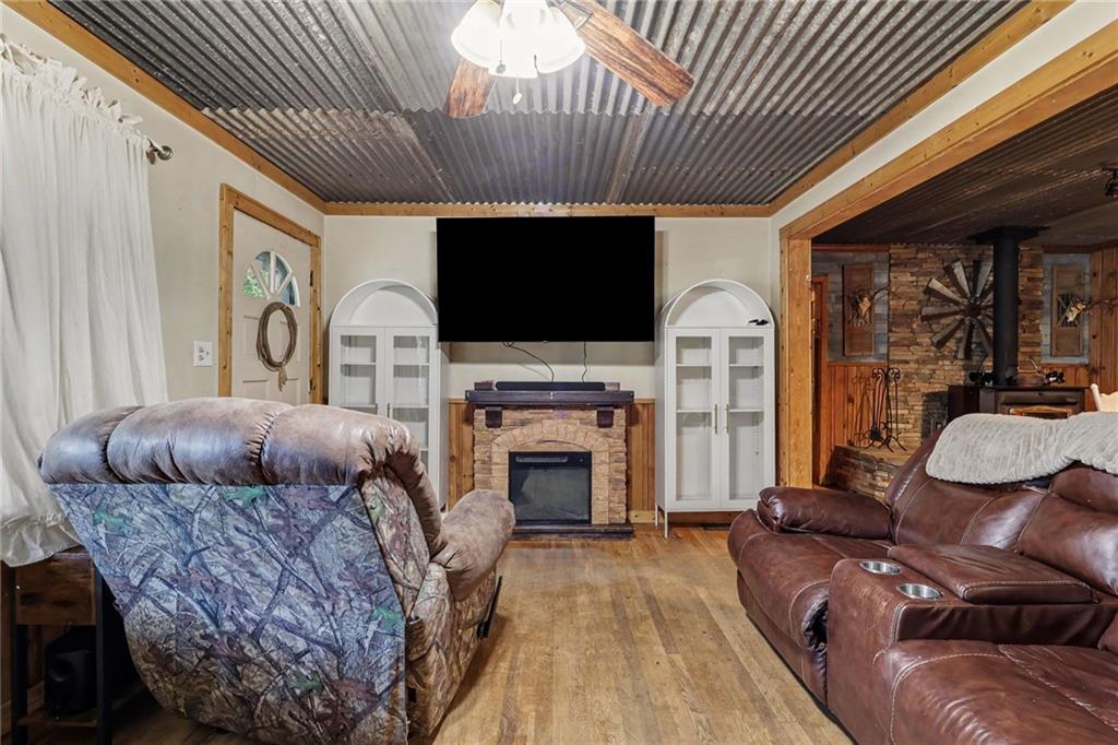 5129 Hill Road SW