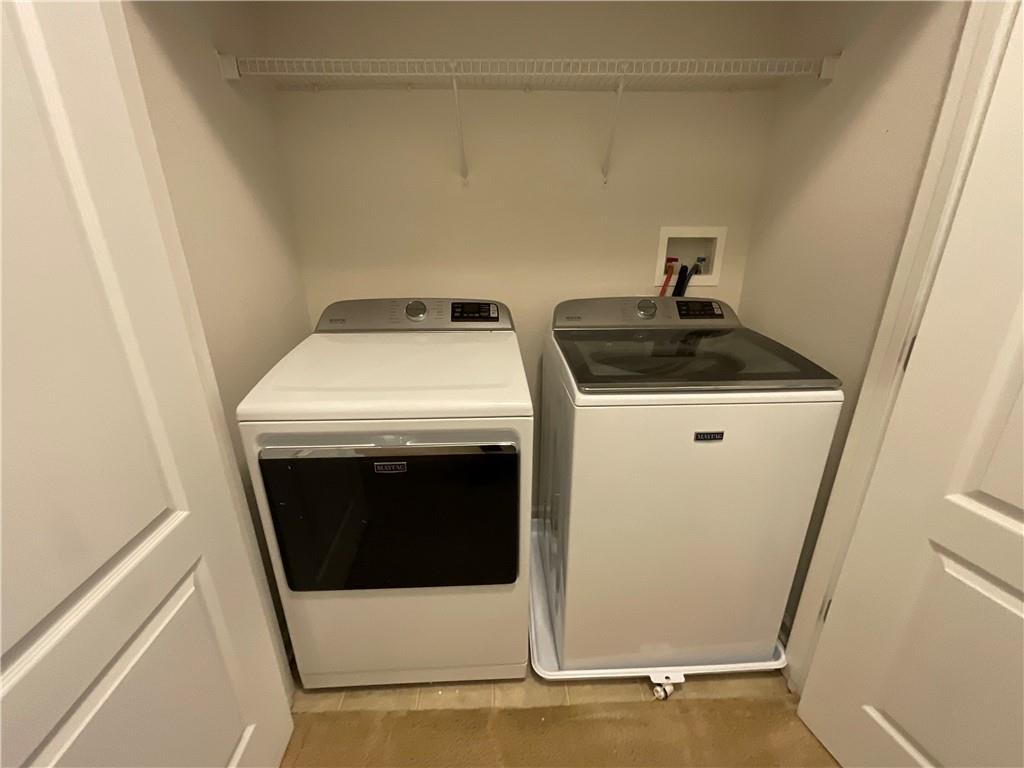 6941 Rogers Point