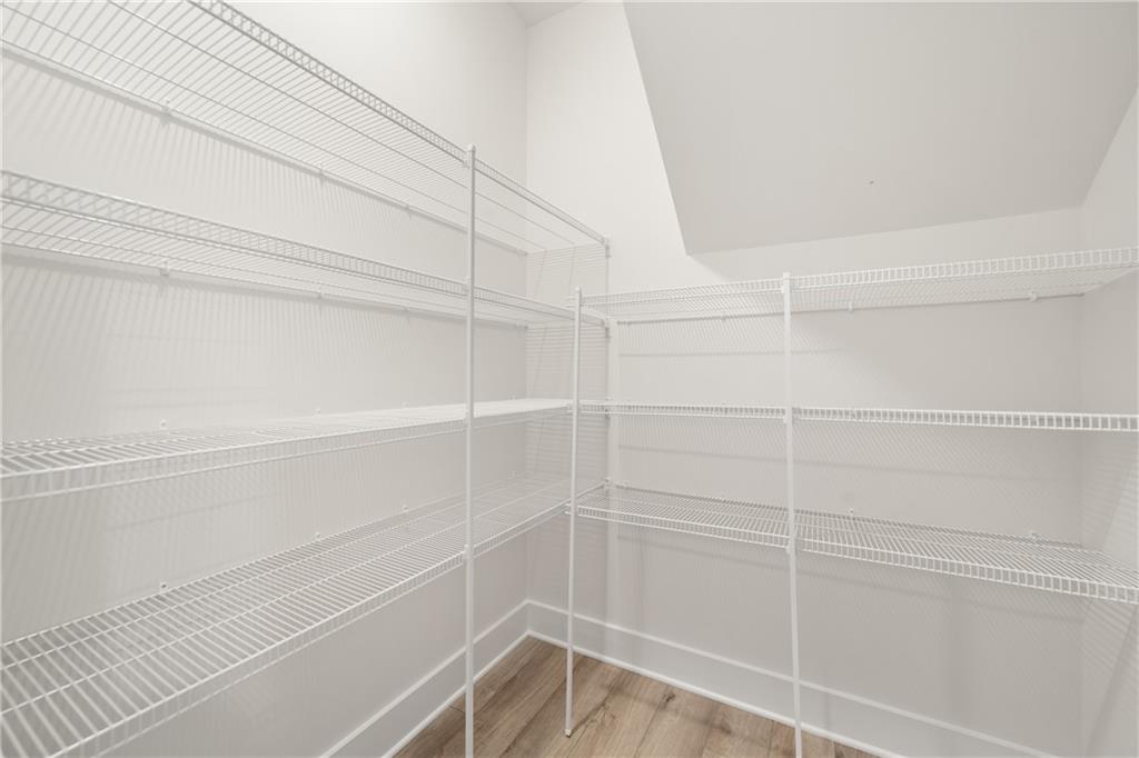 Marble Tree - Residential