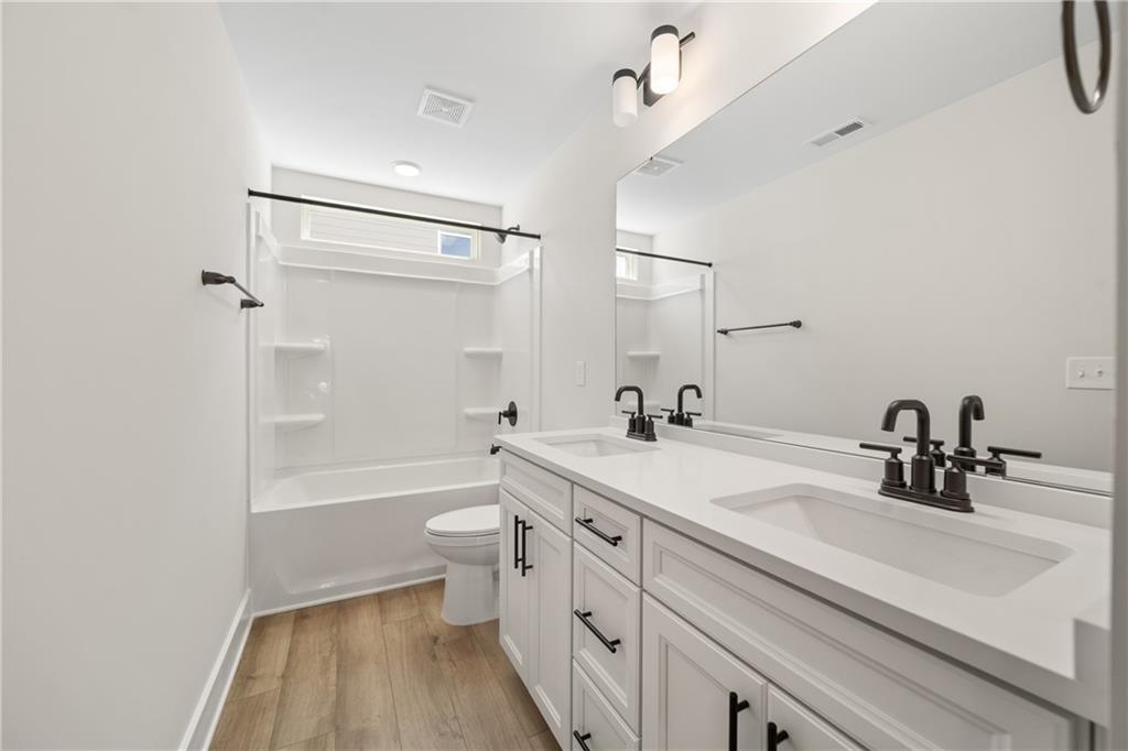 Marble Tree - Residential