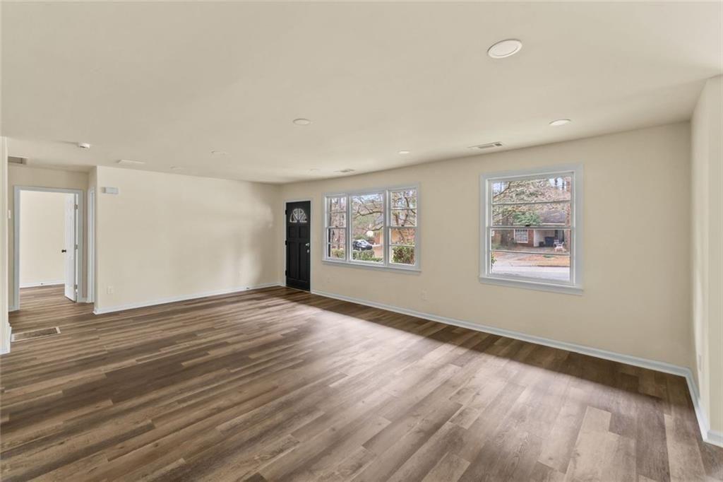 188 Oak Drive SE