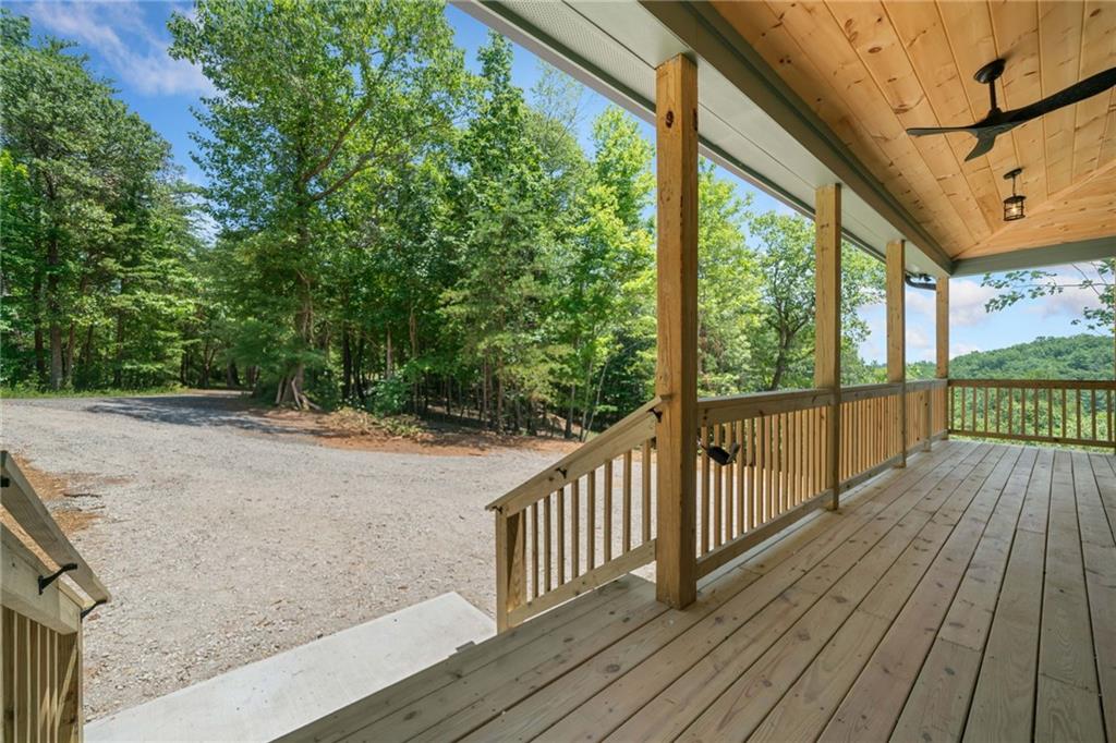 1374 Foxhound Trail NE