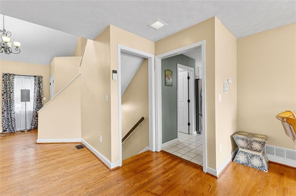 listing image 72