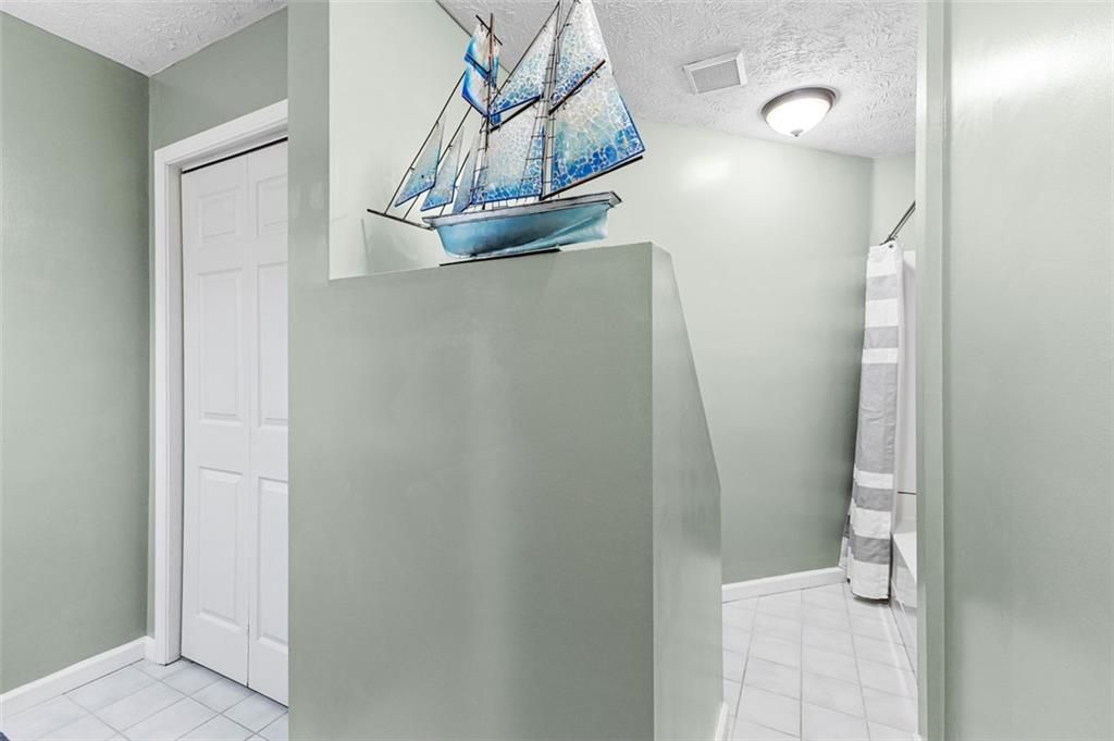 listing image 78