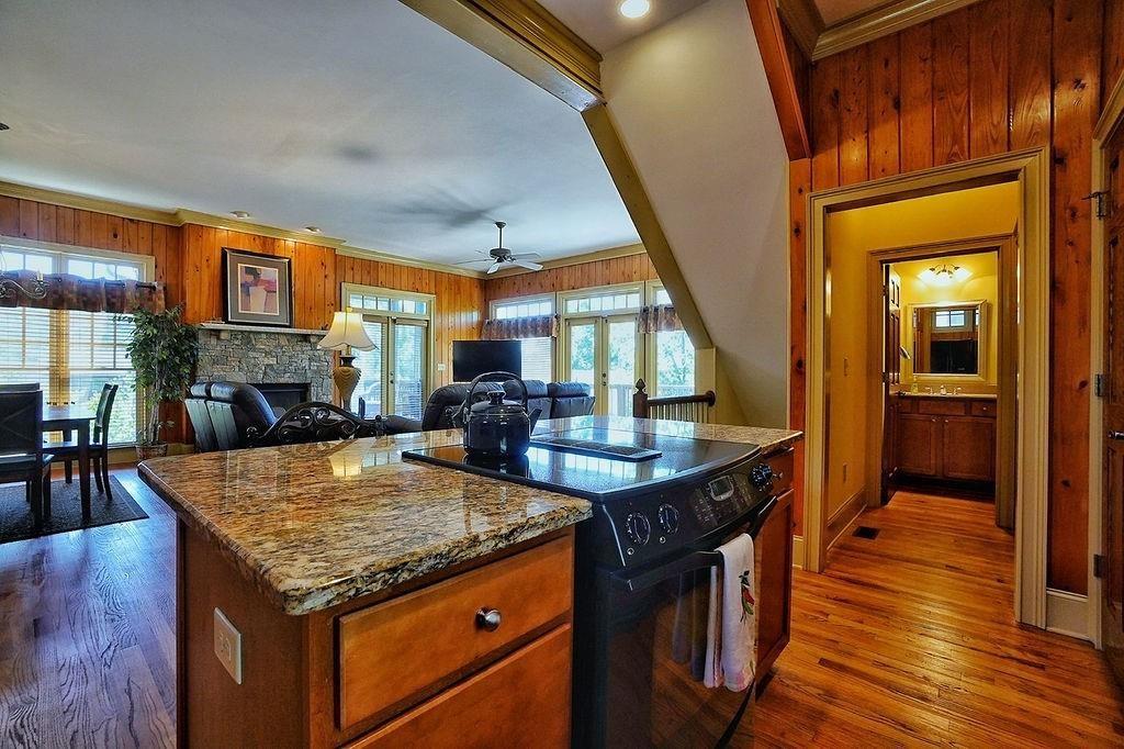 11 Laurel Ridge Lane