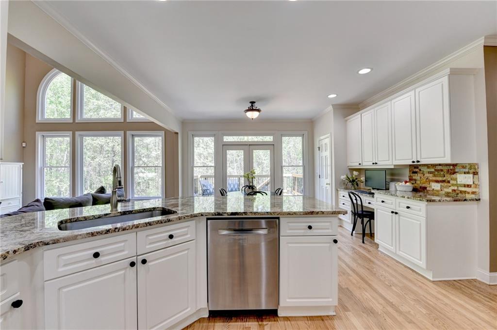 1265 Beacon Hill Crossing