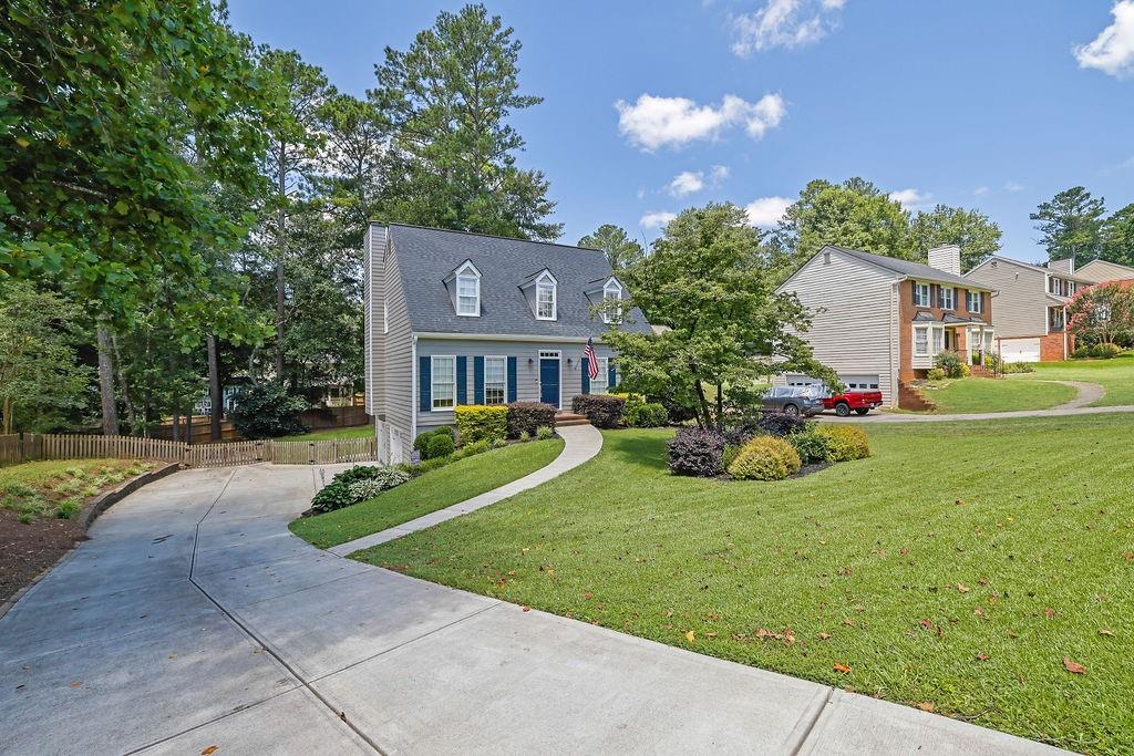 1131 Mitsy Forest Drive NE
