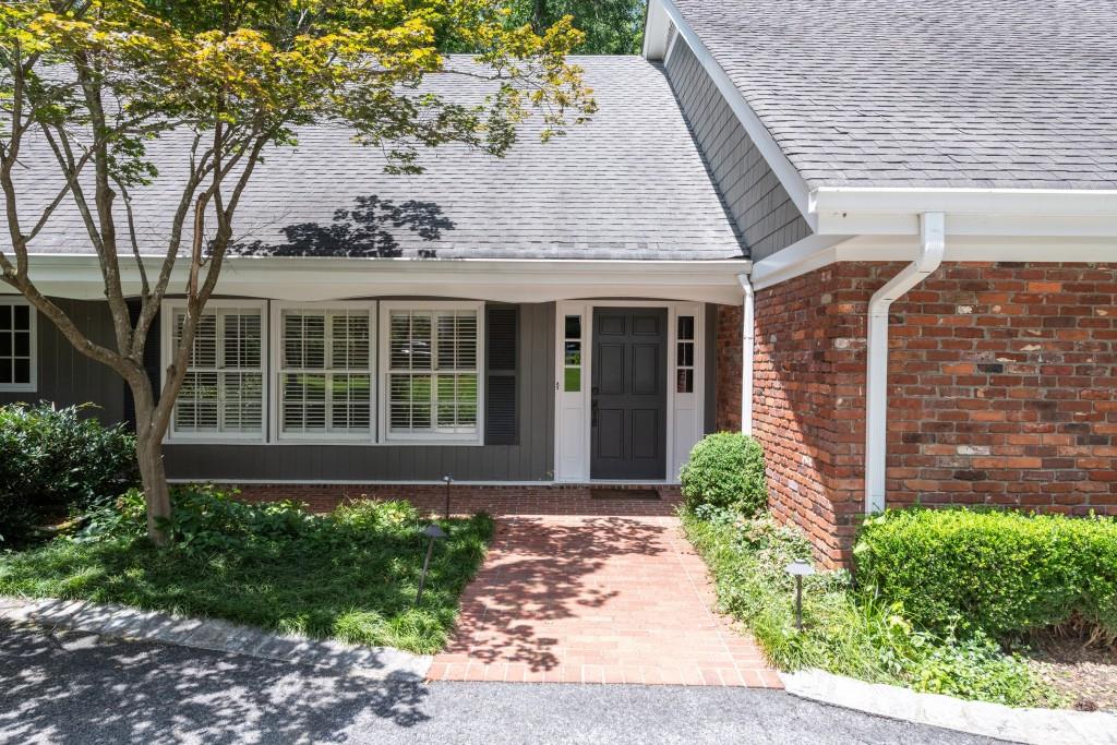 3435 Valley Road NW