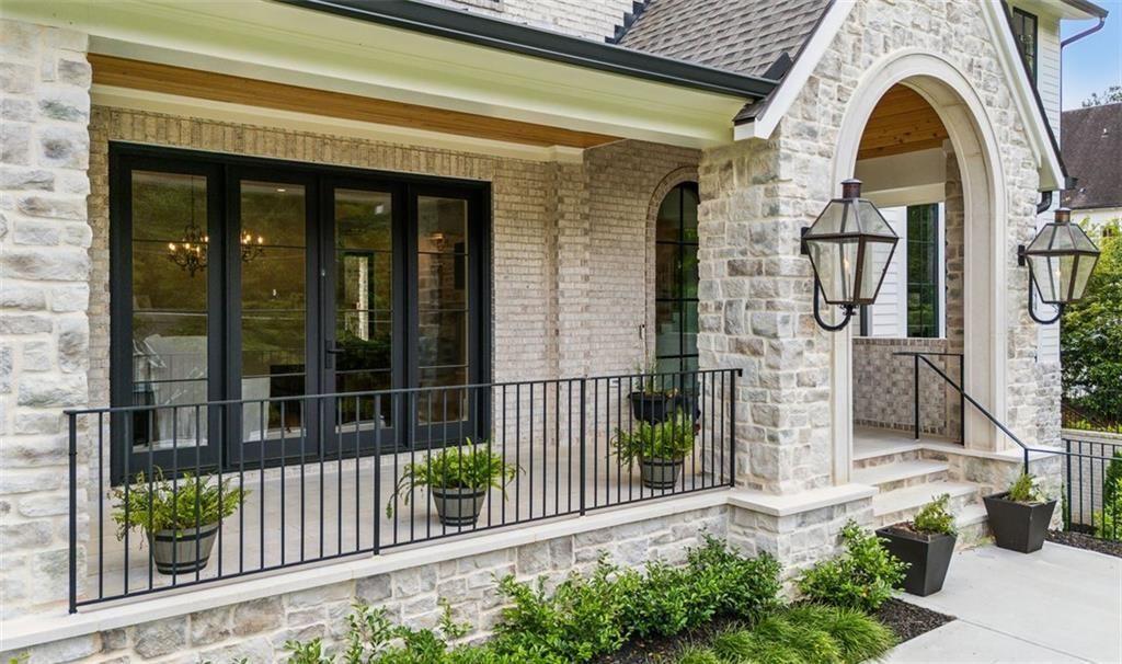 3379 Rennes Drive NE