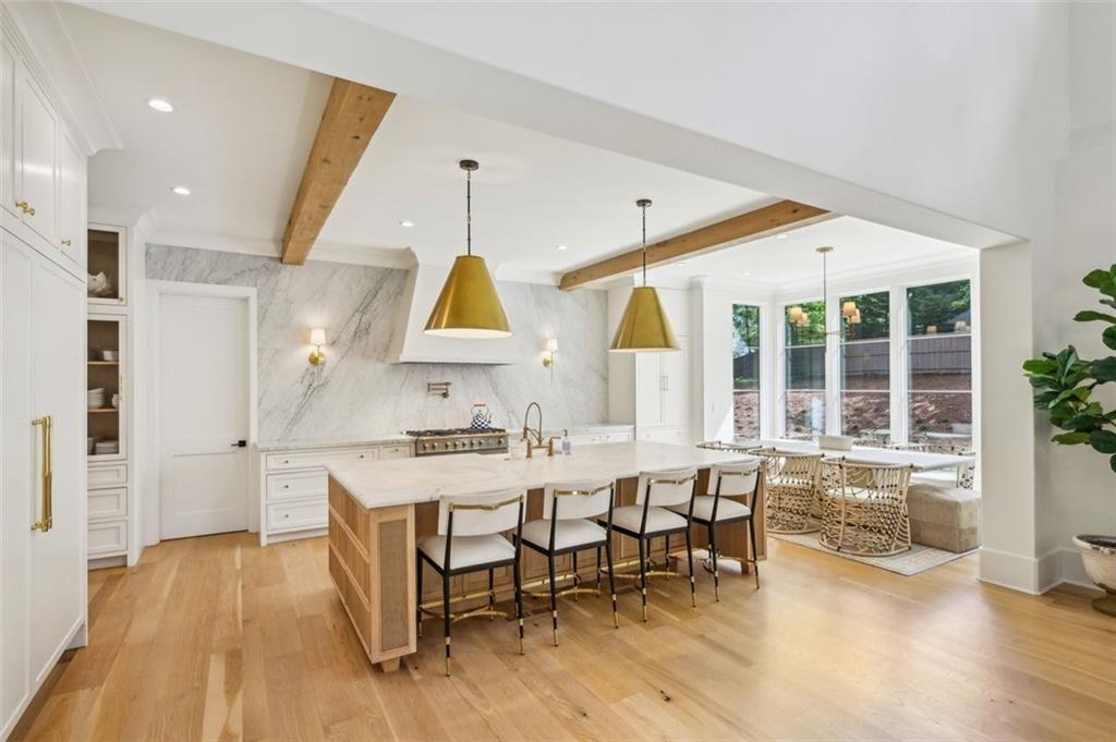 3379 Rennes Drive NE