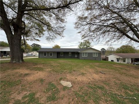 Homes For Sale - 618 Hillside Drive<br/> Cedartown, GA 30125