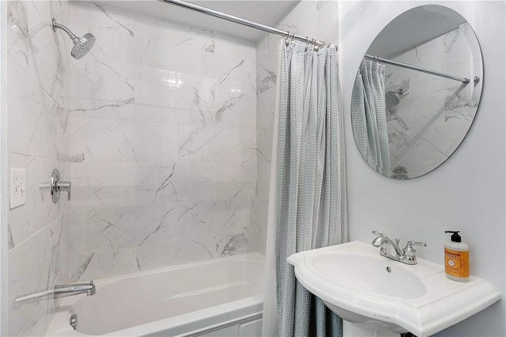 Lynwood - Residential