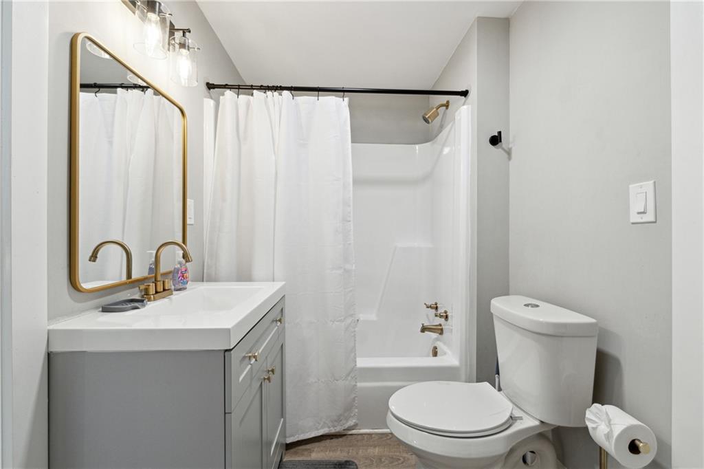 119 Old Vandiver Drive, Canton, Georgia image 18