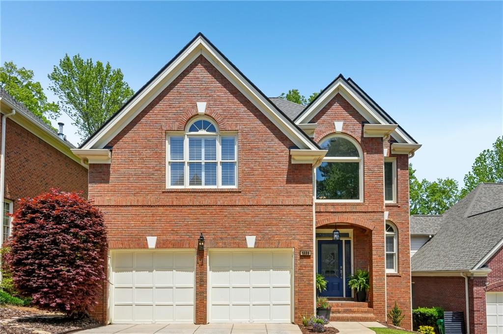 1228 Dunwoody Walk