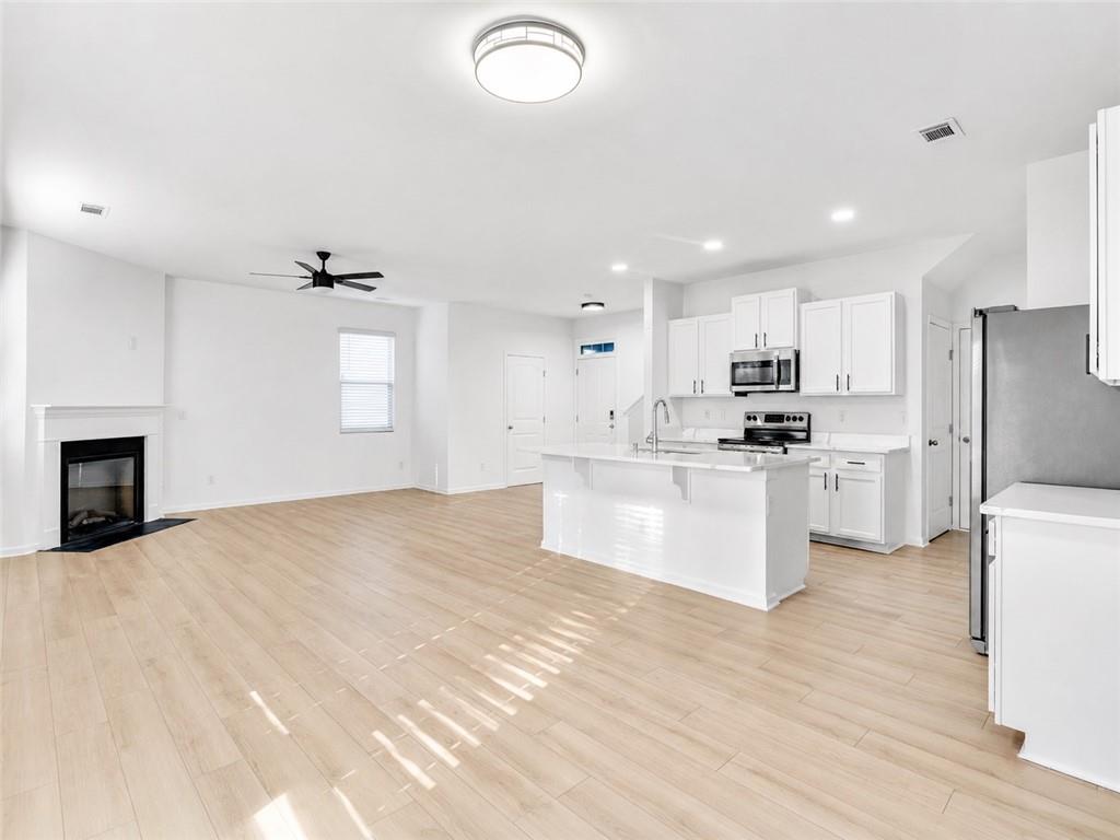 418 Lake Ridge Lane