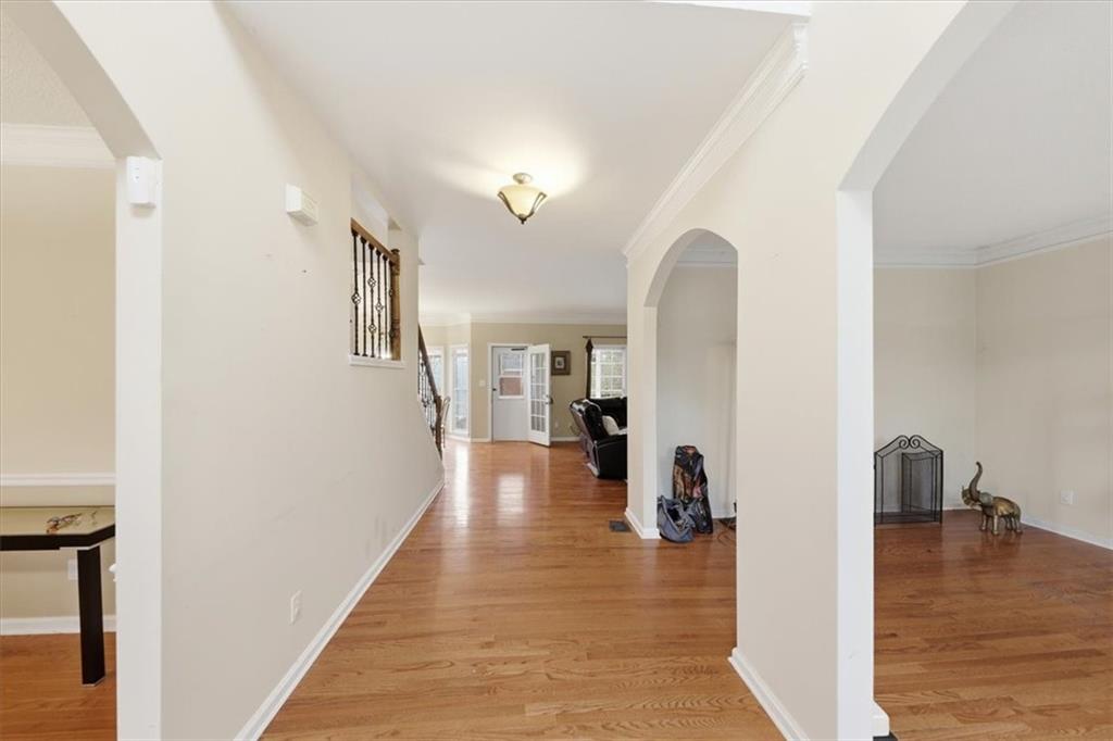 110 Varsailles Place