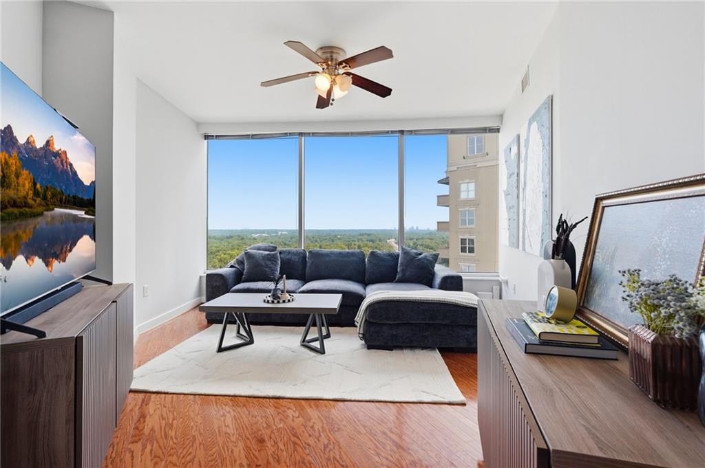 3338 Peachtree Road NE 1804