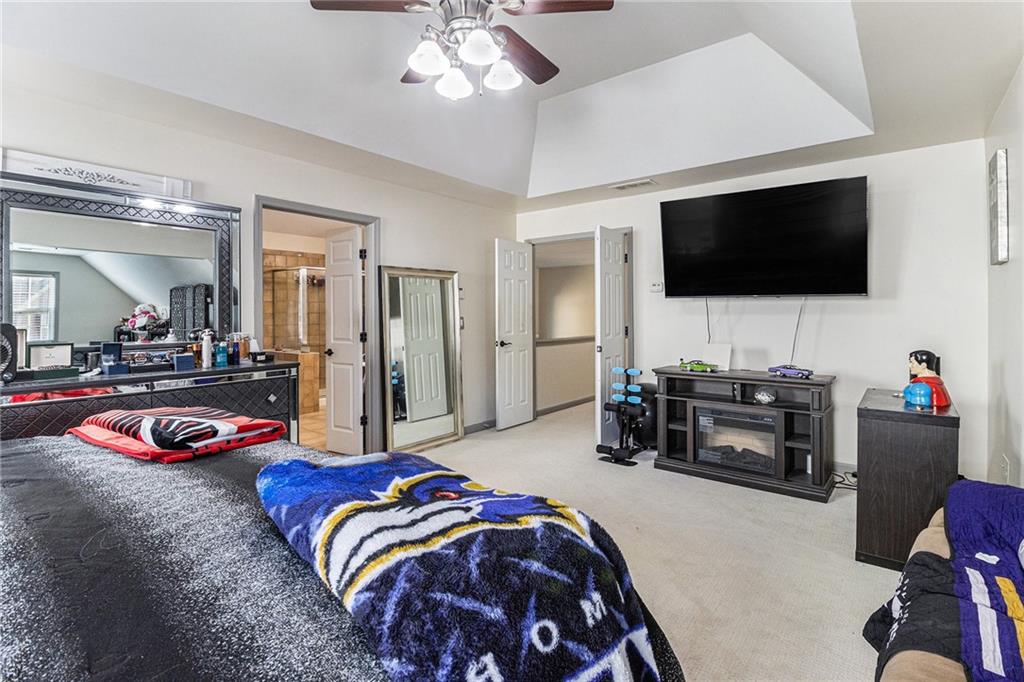 Wellesley - Residential