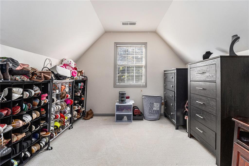 Wellesley - Residential