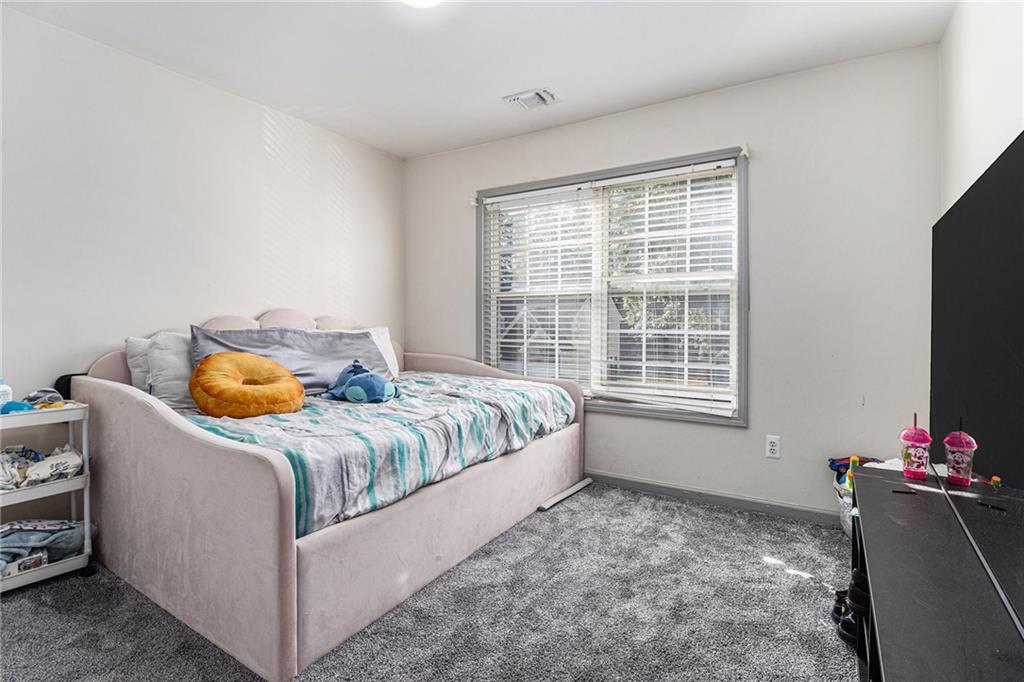 Wellesley - Residential