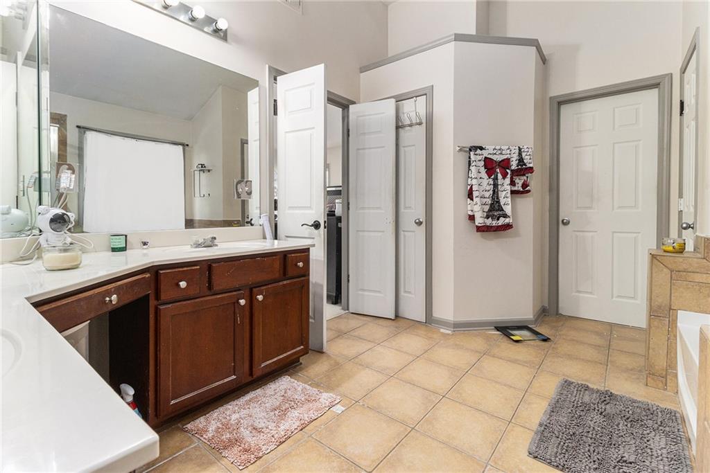 Wellesley - Residential