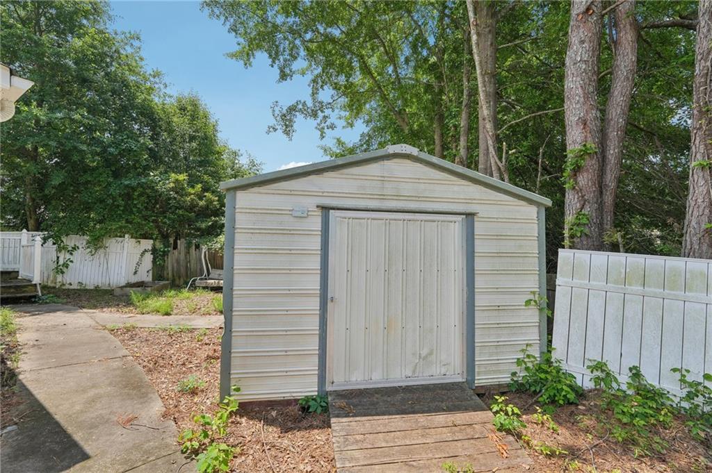 742 Redland Drive, Jonesboro, Georgia image 22