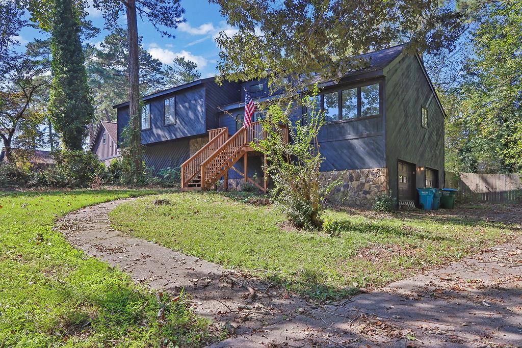 5169 Rockbridge Drive