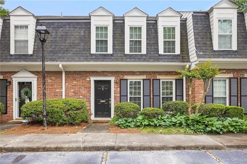 Photo of 25 Independence Place NW, Atlanta, GA 30318 (MLS # 7761171)