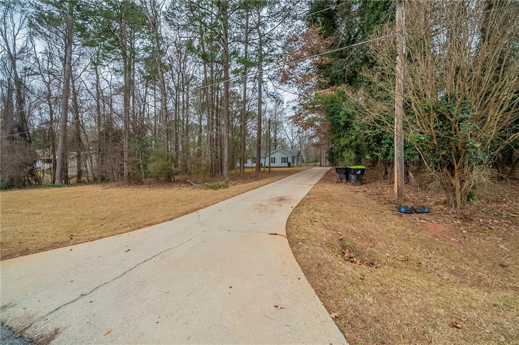 270 Merrydale Drive, Fayetteville, Georgia image 2
