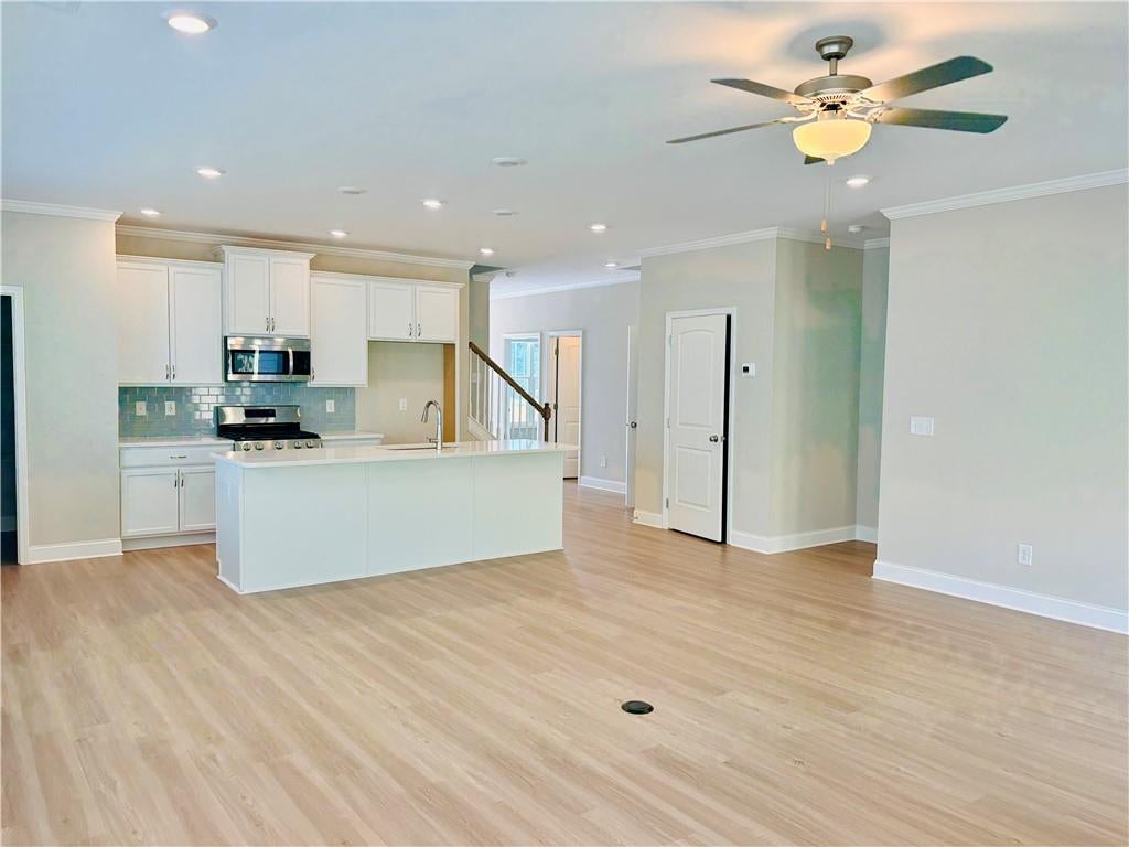 53 Colonial Terrace