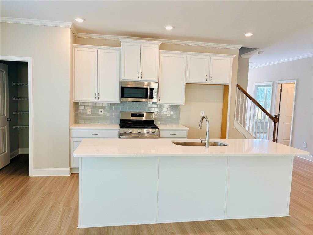 53 Colonial Terrace