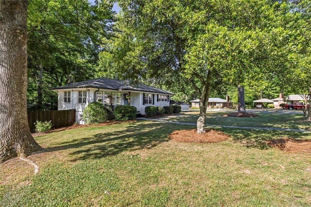 307 Brookwood Drive SW