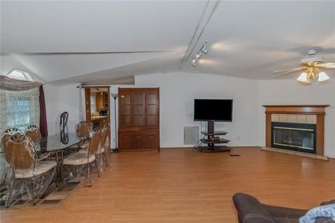 listing image 24